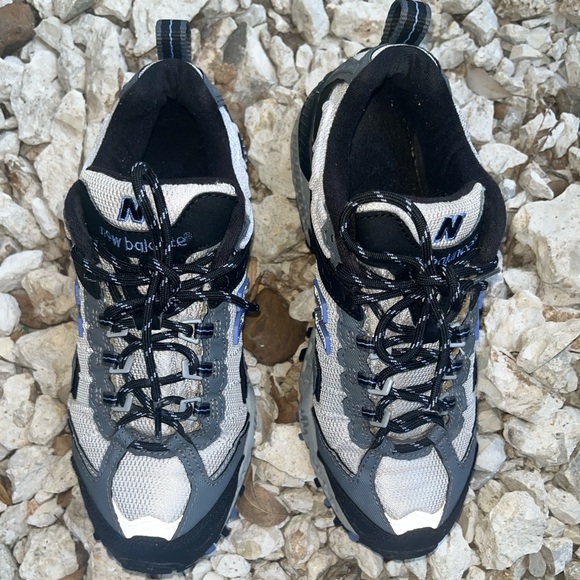 New Balance 476 Gray and Black Sneakers - Picture 5 of 12